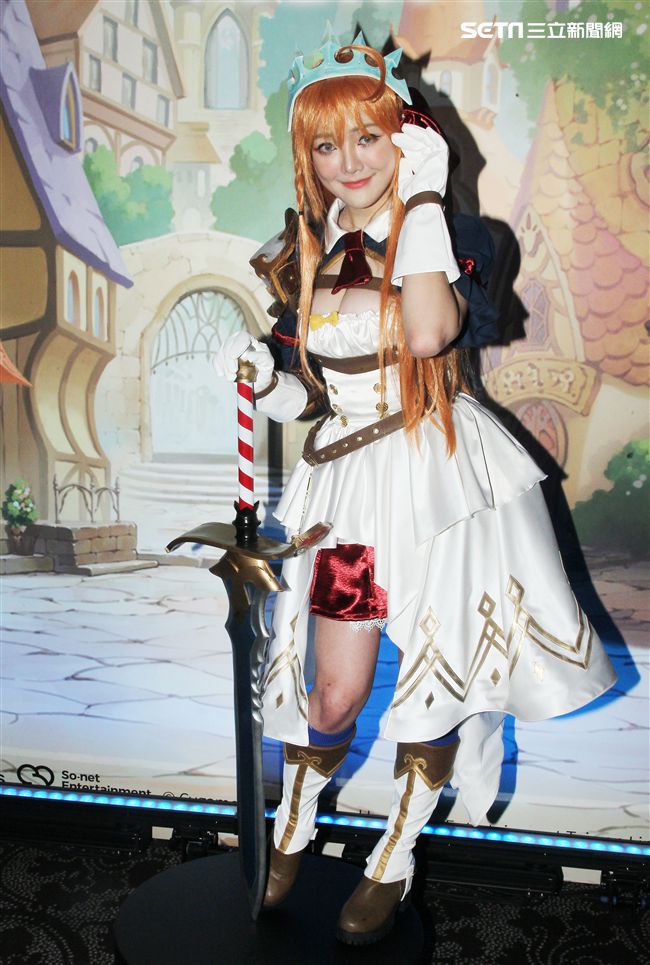 正妹Cosplay周荀Denke。（記者邱榮吉/攝影）