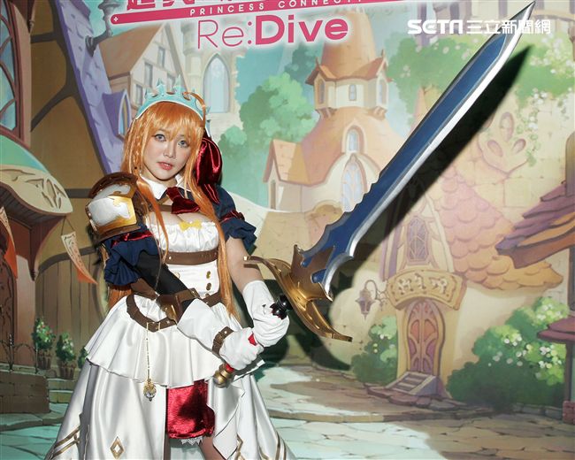 正妹Cosplay周荀Denke。（記者邱榮吉/攝影）