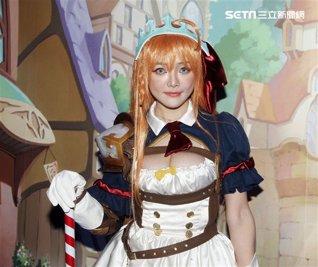 正妹Cosplay周荀Denke。（記者邱榮吉/攝影）