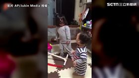 弟弟一秒打碎姐姐明星夢。