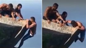 不少人為了拍出美照，總會不惜任何代價搏命演出。巴西里約熱內盧就有一名肌肉男「扶著崖邊」拍照，不料他要上來時體力不支，差點跌落，所幸他的2名朋友出手相救，成功將他拉上，沒釀成意外。（圖／翻攝自PANORAMA）
