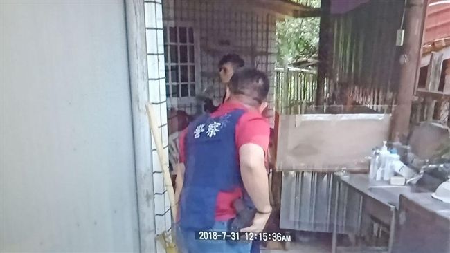 槍毒主嫌遇警落跑　聞槍聲嚇到撞傷頭