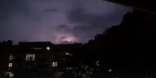1秒急閃5次！北台灣被閃電「轟炸」