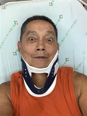 影帝鄭平君傳骨折