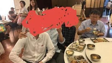 爆卦！柯文哲被網友捕抓「陪吃飯」