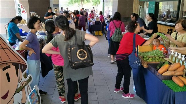 屏東小農市場看好　進高雄長庚擺市集