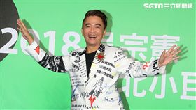 吳宗憲一連兩日在小巨蛋舉辦演唱會圓滿成功落幕，慶功宴有如辦喜宴熱鬧滾滾。（記者邱榮吉/攝影）