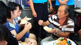 衡山修繕志工團 為弱勢家庭粉刷過父親節