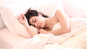 床,睡覺,熟睡,睡眠,枕頭,女人,休息,圖／翻攝自Pixabay