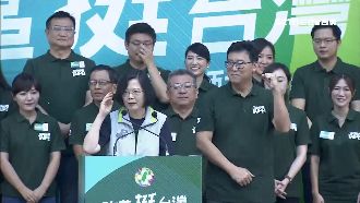 小英親為姚文智造勢　授旗盼首都勝選