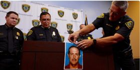 美國德州警方今日終止緝拿一名殺人嫌犯，因為這名遭控殺害曾是美國前總統老布希（George H.W. Bush）醫師的嫌犯已經自戕。（圖／翻攝自@AntonioArellano Twitter）