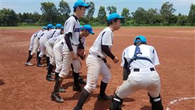 新加坡隊是由日裔學童為班底。（圖／學生棒聯提供）