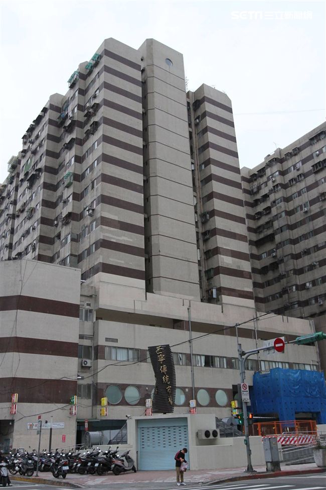 西寧國宅大樓將於明年拆除。(圖/記者楊忠翰攝影)