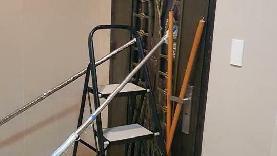 鄰居是不定時炸彈　男住家5度遭砸