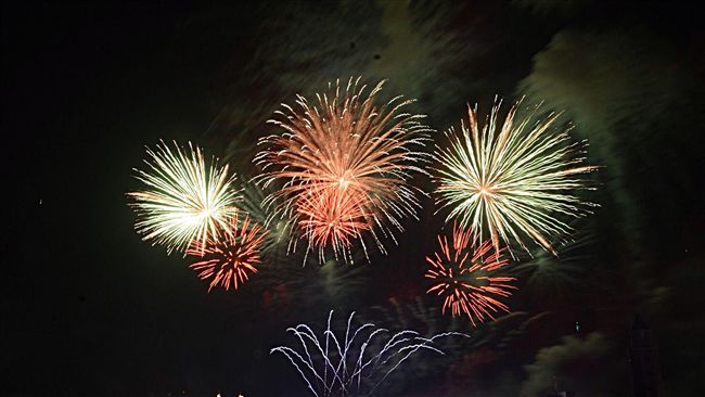 2018海島嘉年華　炫麗煙火揭幕