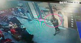 診所,監視器,傷勢,嚴重,曝光,日籍藝人,搞笑