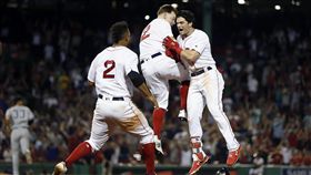 紅襪Andrew Benintendi再見安打。（圖／美聯社／達志影像）