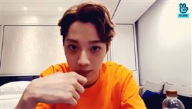 賣台黃安2.0！自認口音不標準　賴冠霖：要去北京專門學
圖／翻攝自V LIVE
https://www.vlive.tv/video/83365