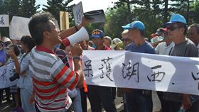 菲律賓男子跨海尋父　警方助父子團圓