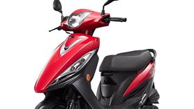 創業家兄弟,生活市集,機車
圖／創業家兄弟