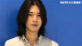 楊影帥到連去吃自助餐，夾菜阿姨都傾心。（圖／青田音樂提供）