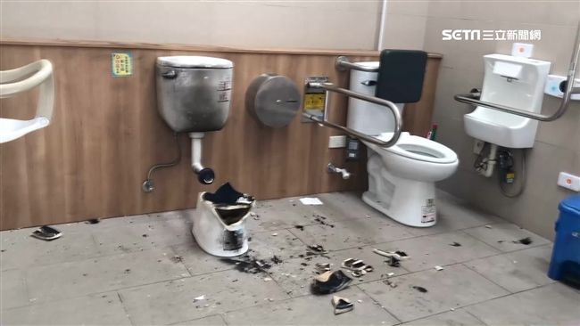 228公園馬桶被炸！2嫌犯落網