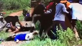 陸劇組車禍爆5死！人爆血橫躺草叢　《賭俠》的他幸逃死劫
圖翻攝自微博