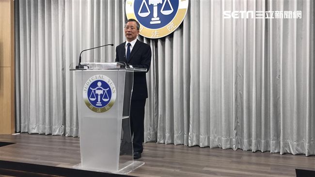 網蟲法官浮報加班　司法院送監院彈劾