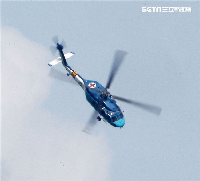 空軍嘉義基地營區開放「航空嘉年華」。（記者邱榮吉/攝影）