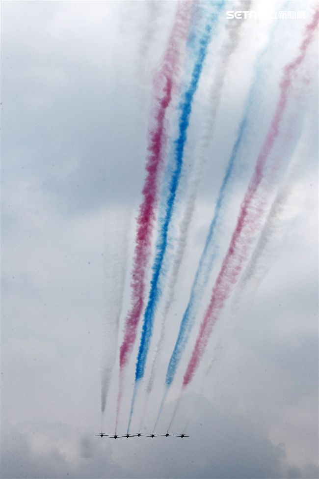 空軍嘉義基地營區開放「航空嘉年華」。（記者邱榮吉/攝影）