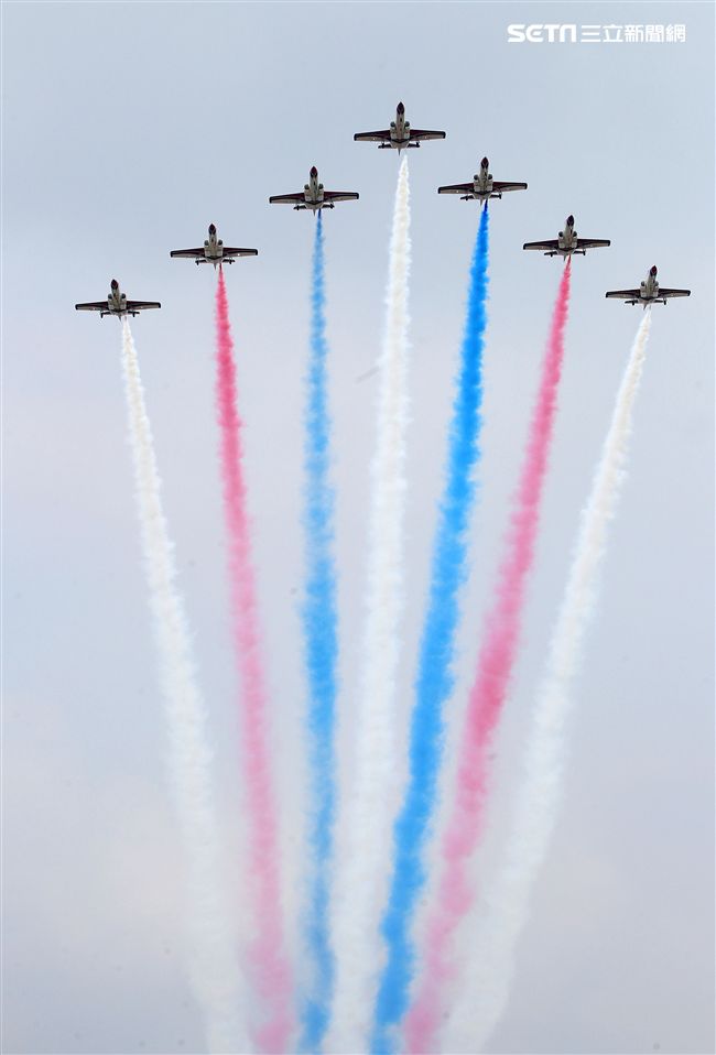 空軍嘉義基地營區開放「航空嘉年華」。（記者邱榮吉/攝影）