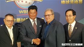 棒協理事長辜仲諒與世界棒總會長Riccardo Fraccari（圖／記者劉家維攝）