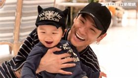 去年第一個父親節因工作無法與兒子度過，杜德偉期待今年能有機會。（圖／杜德偉工作室提供）