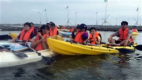 布袋暑期免費划獨木舟