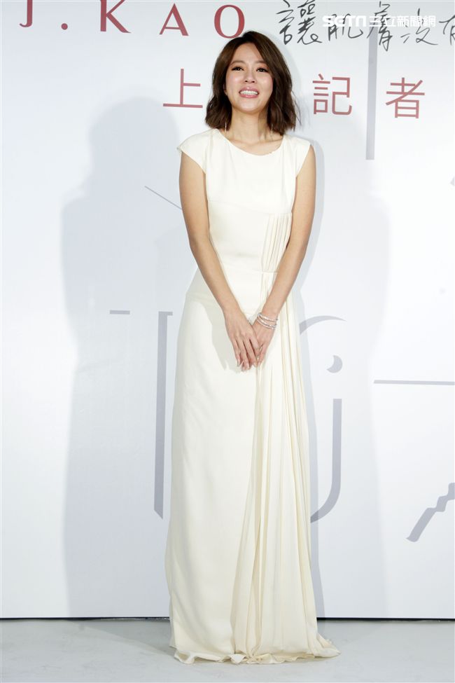 戲劇天后高宇蓁跨界保養品自創品牌「J.KAO」面膜，晉生頭家娘。（記者邱榮吉/攝影）