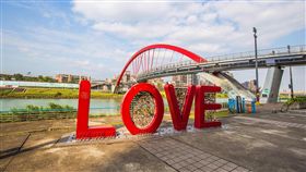 柯文哲,陳佩琪,愛情鎖,情人節,北市水利處,成美右岸河濱公園,賞花