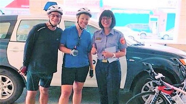 林邊女警英語超溜　輕鬆與外國人溝通
