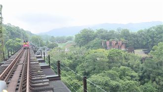 超夯鐵道自行車通車　沿途美景大公開