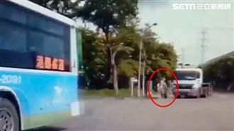 畫面說話！視線死角？8旬翁遭車輾斃