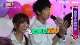 許書豪用PUSH表演歌曲〈不好說〉。
許書豪用線上留言即興創作。
許書豪和黃美珍即興創作。
黃美珍搶答卻忘記歌名。