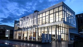 BMW全台首座5S全功能旗艦展示暨服務中心。（圖／BMW提供）