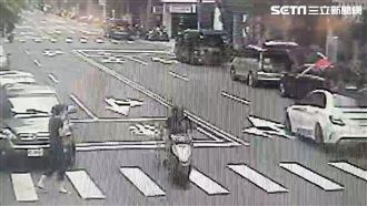 她快步穿越斑馬線　遭轎車撞飛半樓高