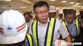 台北市長柯文哲視察傑森環狀線十四張站。（圖／記者林敬旻攝）