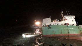 貨輪,嘉明2號,擱淺,棄船,獲救（圖／翻攝畫面）