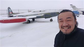 男星為「一句話」飛加國伴癌妻度餘年