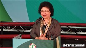 民進黨主席蔡英文8月11日為南投縣長參選人洪國浩授旗，府秘書長陳菊也出席。（圖／記者李英婷攝）