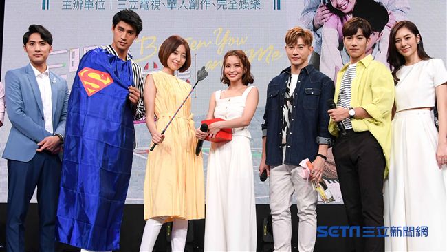 見到宏正太開心　他竟然強吻處理