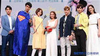 見到宏正太開心　他竟然強吻處理