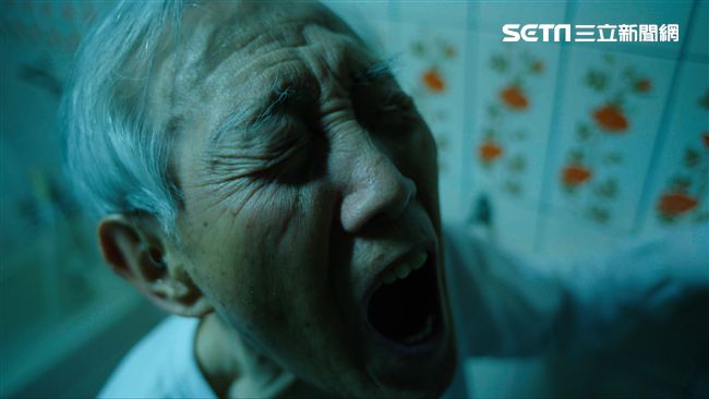 「棒尿」卡卡！　男星被老婆逼出血尿