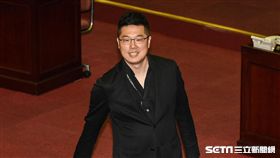 台北市政府幕僚林昆鋒。 （圖／記者林敬旻攝）